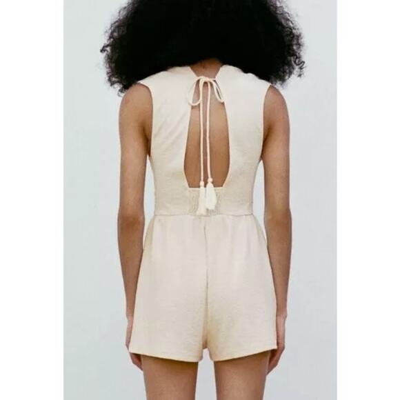 ZARA Sleeveless Textured Lace Jumpsuit Romper Ivory S NWT Chic Designer Evening - Picture 2 of 11